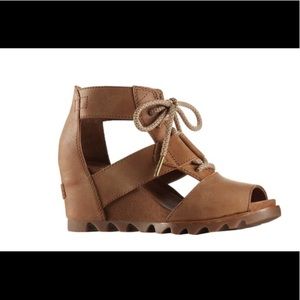 NIB Sorel Joanie Lace-up Wedge Sandal - Camel